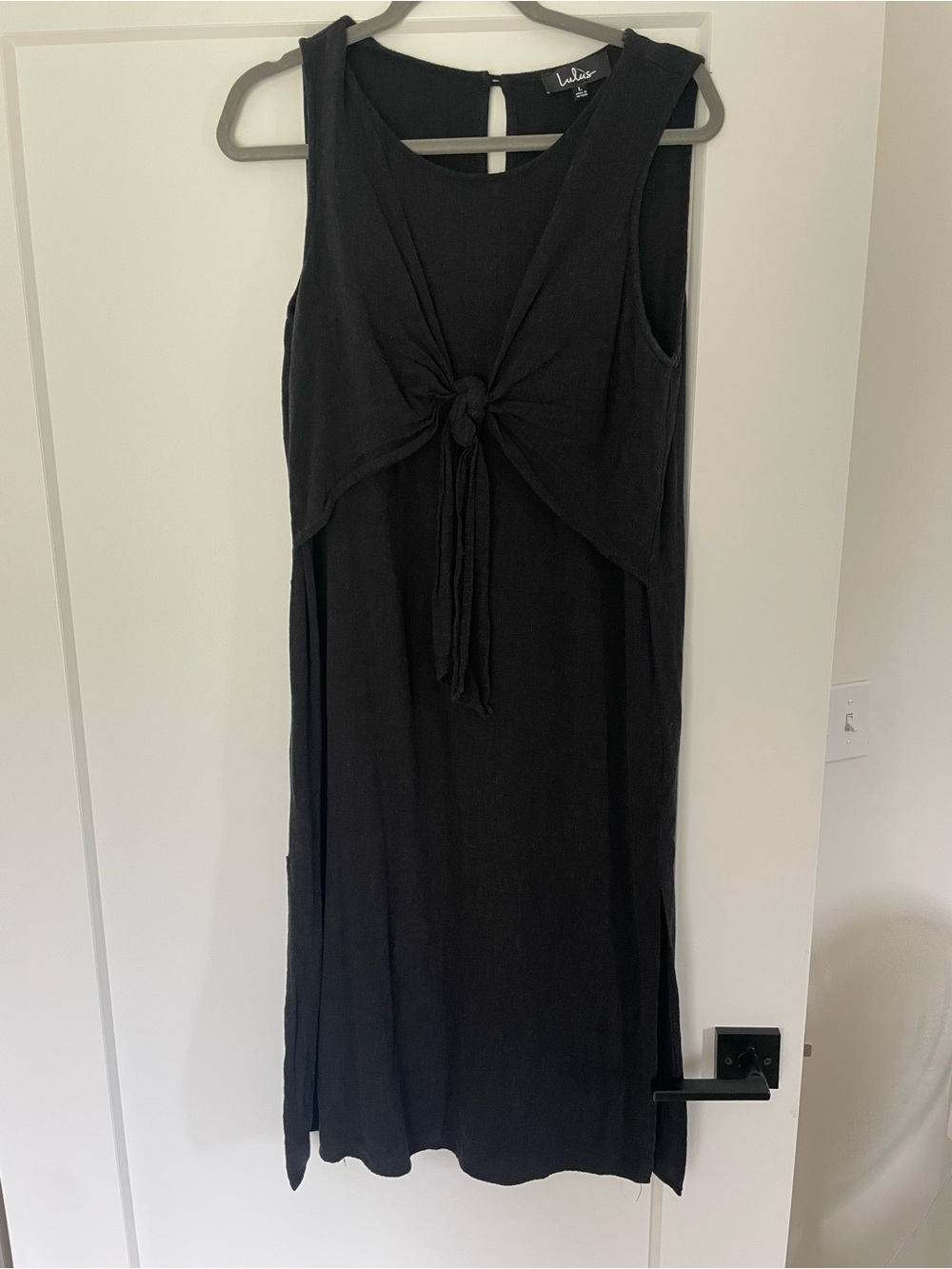 Lulu's Black Sleeveless Linen-Blend Midi Dress with Front Knot